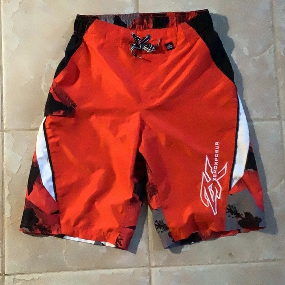 💥 Zero Xposur size 10/12 swim shorts flower print